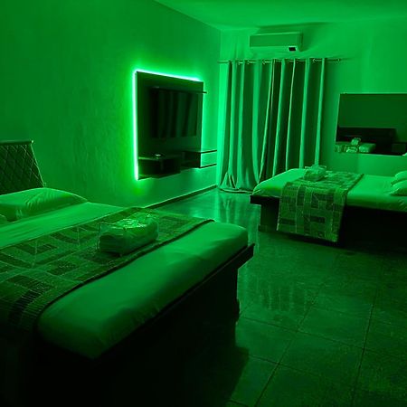 Gran Luha Motel, Hotel E Chales Brotas Esterno foto
