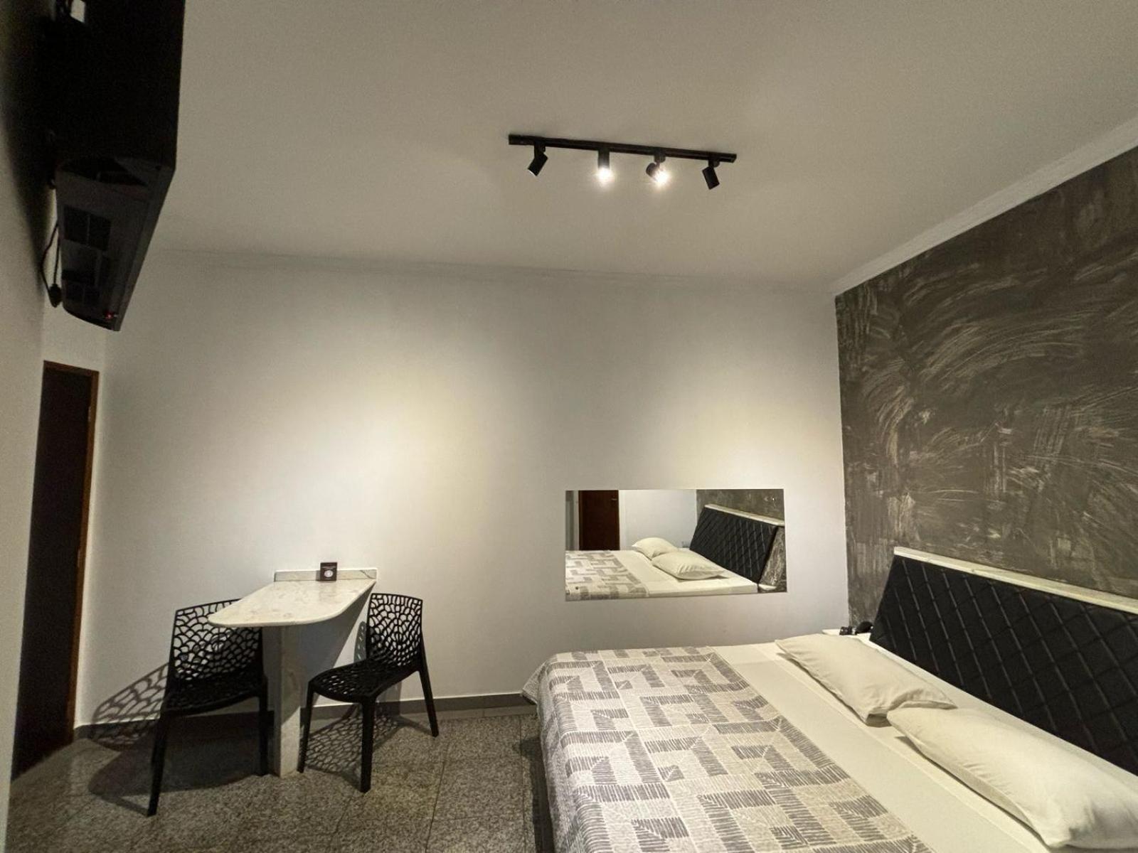 Gran Luha Motel, Hotel E Chales Brotas Esterno foto