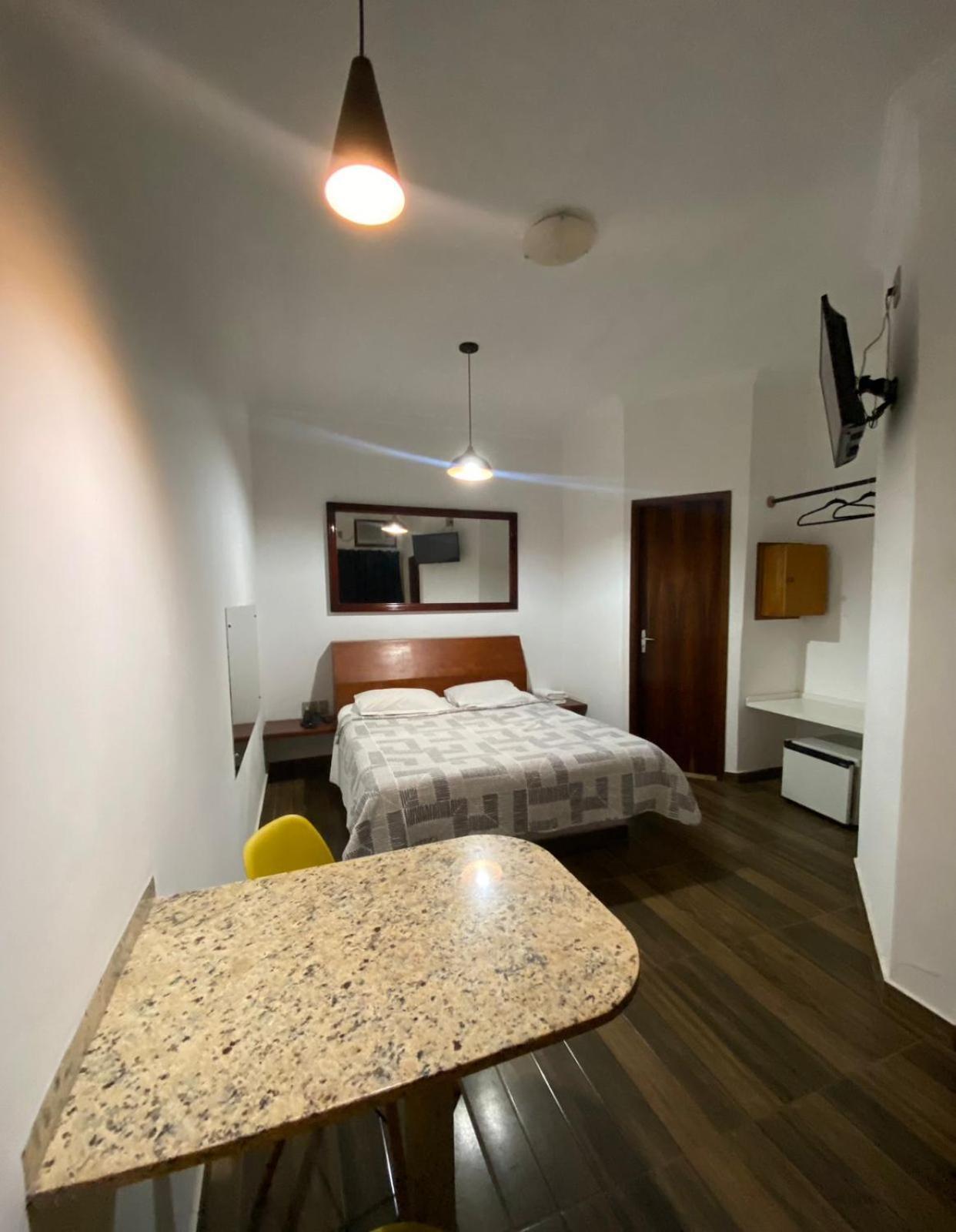Gran Luha Motel, Hotel E Chales Brotas Esterno foto